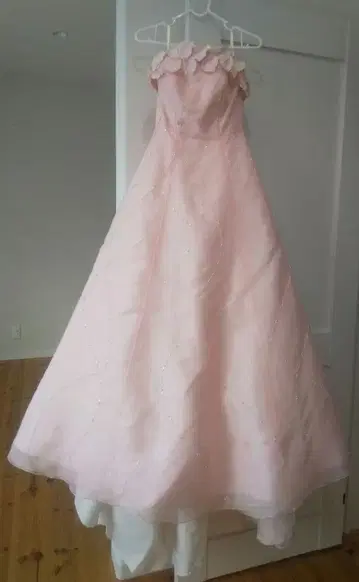 핑크 플라워 모티브 A라인 드레스 결혼식 연주회