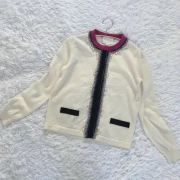 택 포함 새상품 Chesty 체스티 가디건 펄 화이트