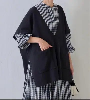 BEARDSLEY 비어즐리 V넥 니트 베스트 블랙 프리 사이즈