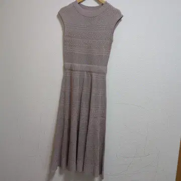 인덱스 얇은 보라색 슬리브리스 니트 원피스 S 사이즈 비침 있음