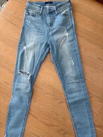 EMODA 라이트 블루 데미지 데님 2