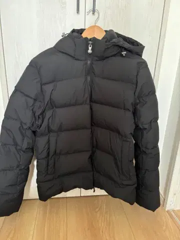 PYRENEX 블랙 다운 자켓 L