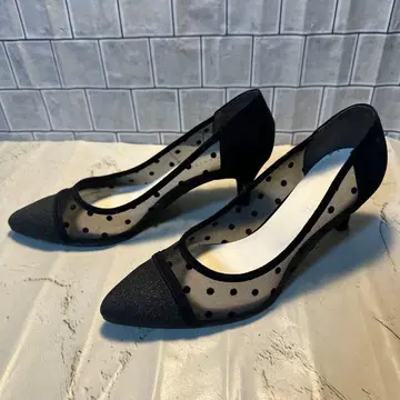 블랙 스틸레토 도트 시스루 스웨이드 펌프스