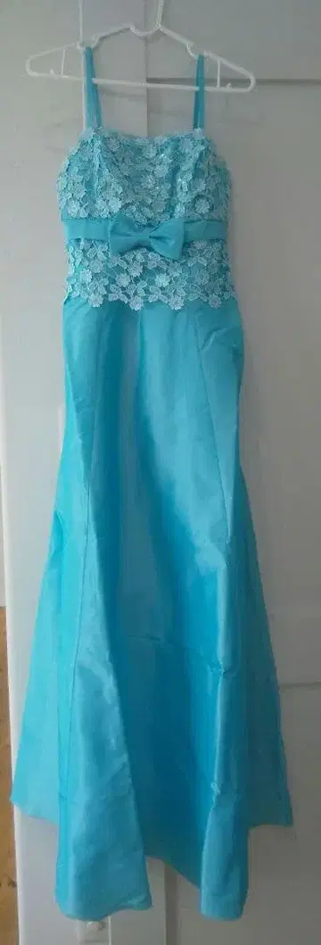 스카이블루 롱 드레스 컬러 드레스