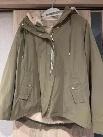 올리브색 플리스 안감 마운틴 후드티