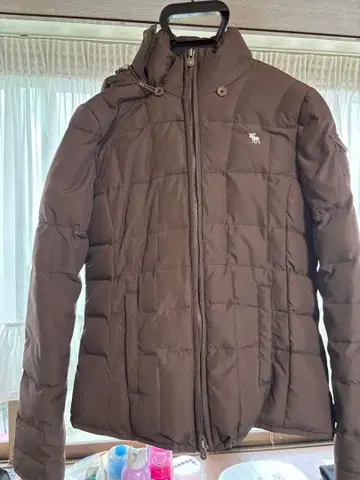 Abercrombie and Fitch 브라운 다운 자켓 S 사이즈