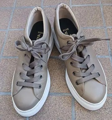 VITTA NOVA (버클레이) 그레이지 스니커즈