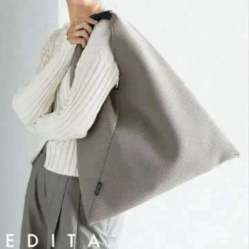 EDITA 트라이앵글 토트백 차콜 그레이