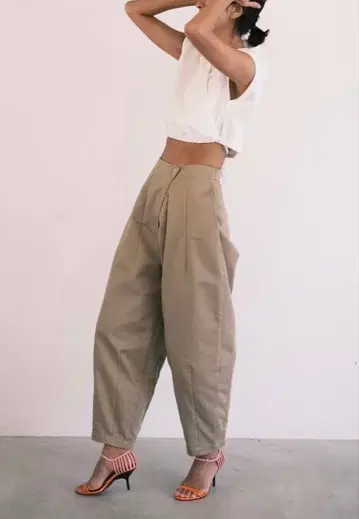 nala 코쿤 치노 팬츠