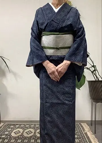 명주. 린넨 잎사귀 패턴.