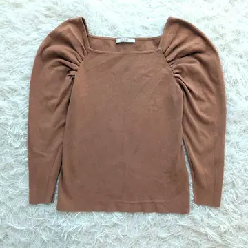 아나이 스퀘어넥 풀오버 퍼프 슬리브 카멜 38