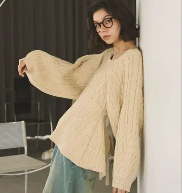 스퀘어 백 리본 니트