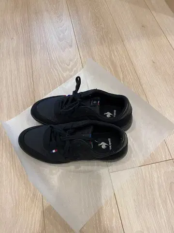 르꼬끄 스포르티브 세규르 3 와이드 블랙