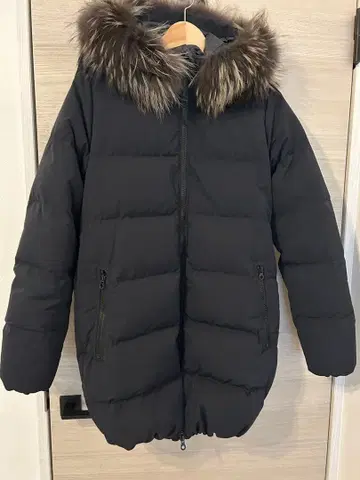 DUVETICA KAPPA 블랙 다운 자켓 별주