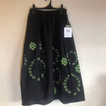 마츠오 인터내셔널 지우 스커트