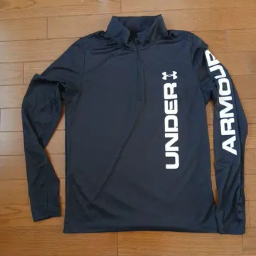 언더아머 하프 지퍼