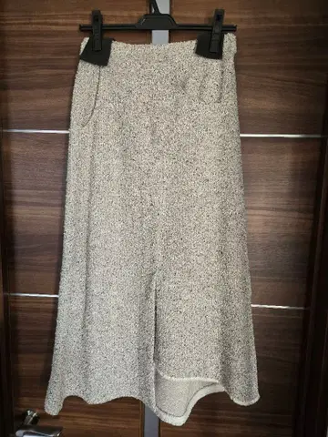 트위드 비대칭 스커트