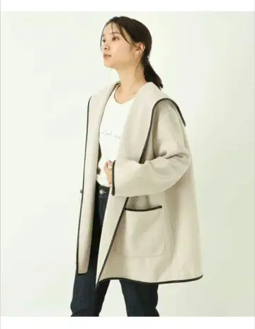 [ 세탁 가능 ] 후디드 라이트 코트 a.v.v 아베베