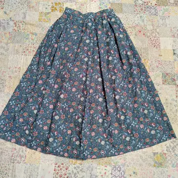 새상품급 제이슬로 리버티 패턴 롱 스커트 2 M 타나론 꽃무늬