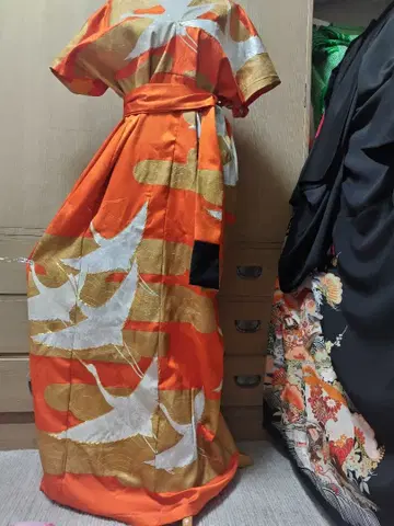 후리소데 실크 스톨 포함 리메이크 원피스입니다. 최종 가격 인하 중