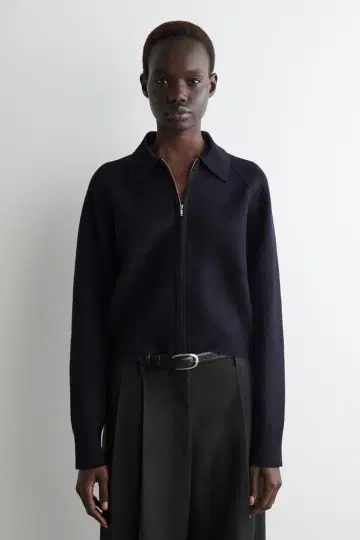 11/16 미사용 새상품 COS 더블 페이스 니트 자켓 네이비 XS