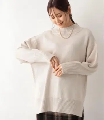 미개봉 새상품 글로벌 워크 보풀이 잘 나지 않는 니트 튜닉 M