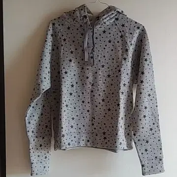 택 포함 미사용 새상품 에네스베 별 패턴 후드티 사이즈 38
