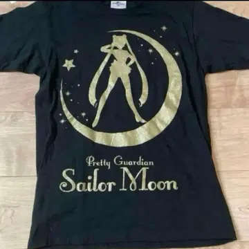 [ 세일 중 USJ 콜라보 ] 세일러문 골드 프린트 T셔츠