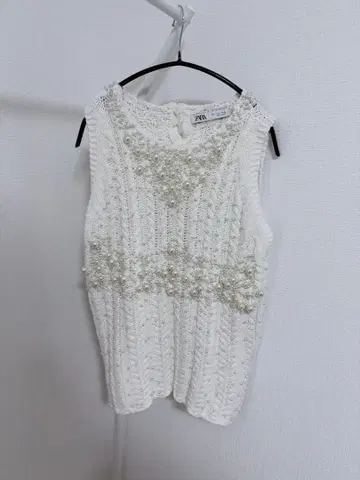 ZAPA 펄 장식 슬리브리스 니트