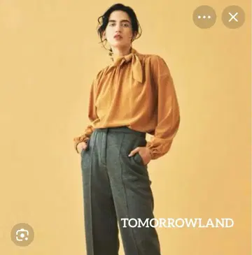 실키 크로스 리본 타이 블라우스