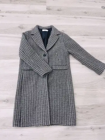 체크 무늬 체스터 코트 L 사이즈