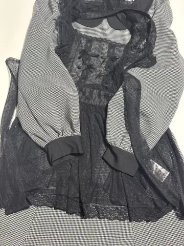 pium 튤 에이프런 포함 둥근 카라 원피스 믹스