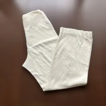 프리스틴 pristine 화이트 크림 계열 파일 팬츠 M