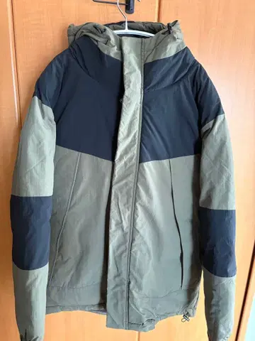 서모라이트 웜 후드 블루종 417 에디피스 L