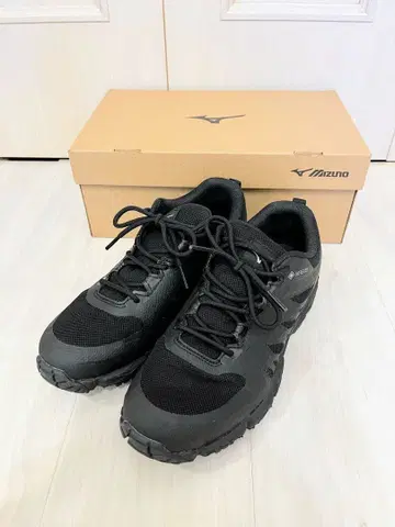 MARGARET HOWELL x MIZUNO 하이킹 슈즈 39