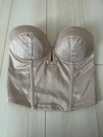 NOVARESE 숏 뷔스티에