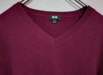 유니클로 니트 캐시미어 100% V넥 와인 레드 계열 S 사이즈