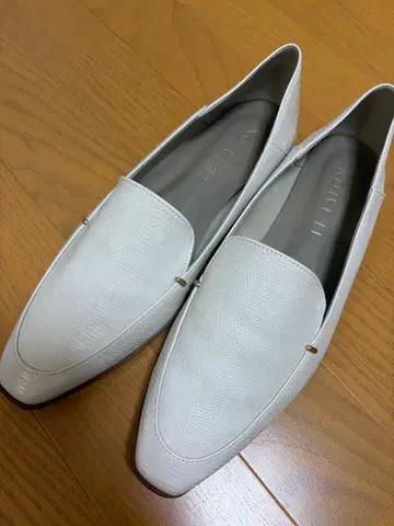 루탈론 스퀘어 스티치 소프트 로퍼