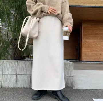 BLATE 따뜻한 속기모 뉘앙스 타이트 스커트