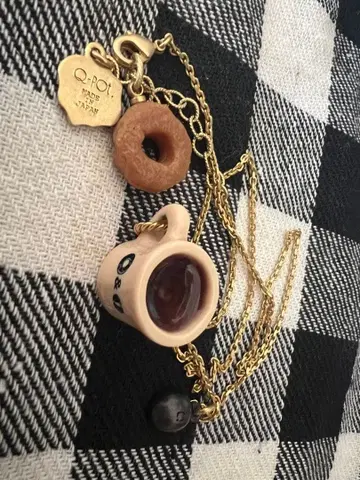 Q-pot 커피 & 도넛 목걸이