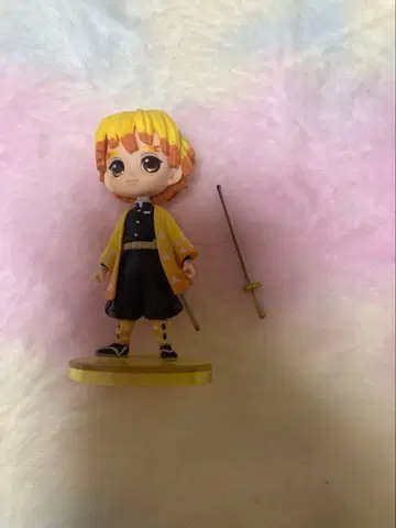 아가츠마 젠이츠 피규어