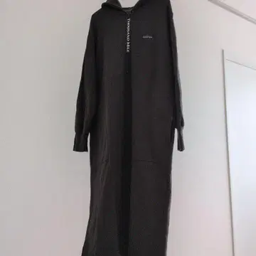 THOUSANDMILE 사우전드마일 원피스 블랙 후드