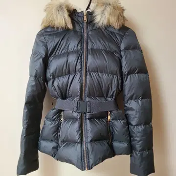 ZARA 퍼 후드 다운 자켓