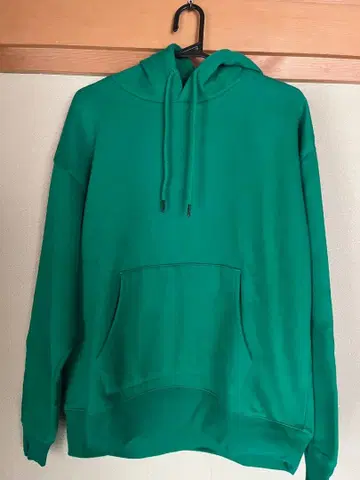 BEAMS 그린 후드티 S 사이즈