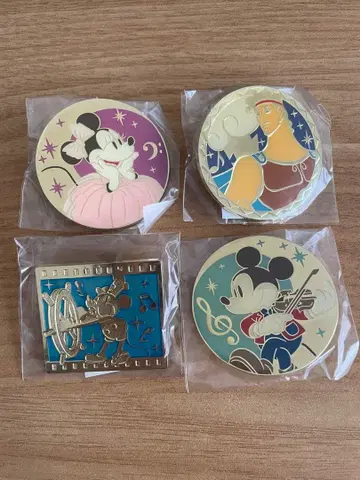 디즈니 온 클래식 회장 한정판 핀 배지 묶음 판매 4점