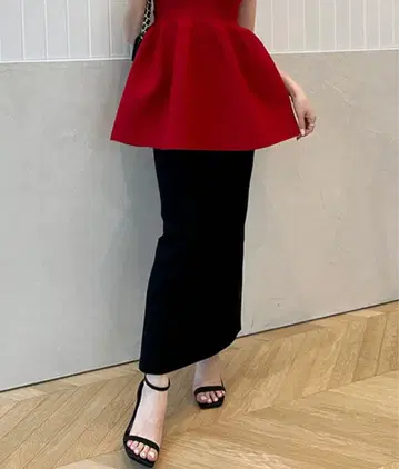 리브 컷 타이트 스커트 아뉴앙스 블랙 블랙