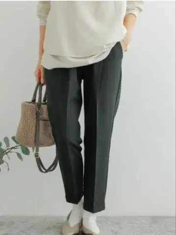 새상품급 어반 리서치 도어스 스트레치 테이퍼드 이지 팬츠