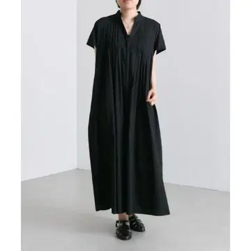 ear PAPILLONNER 핀턱 볼륨 원피스 블랙