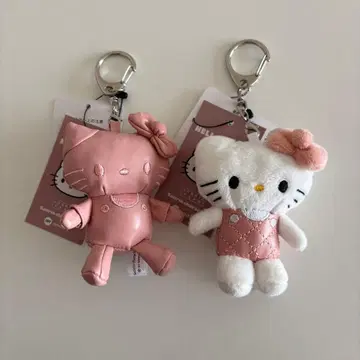lowrysfarm 로리즈팜 헬로키티 핑크 토이 키링