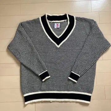 SON OF THE CHEESE V넥 니트 스웨터 L 사이즈